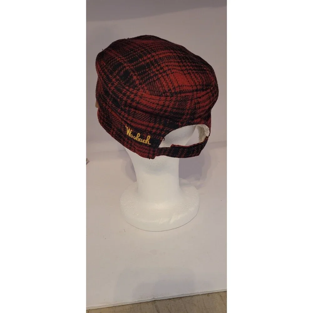 Woolrich Fannel LinedCap/hat. Large Red Black Tan